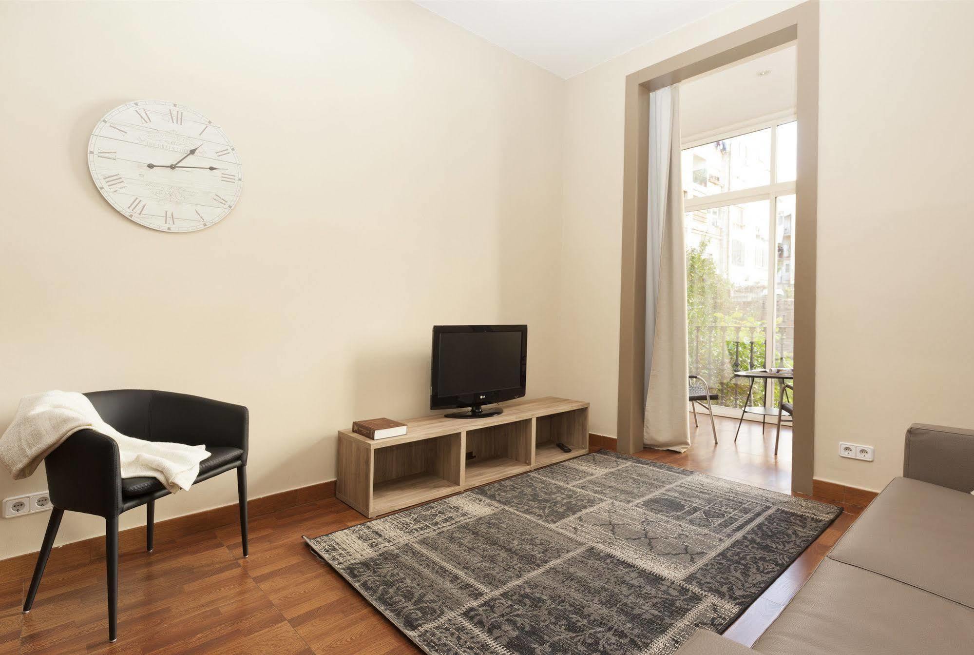 Easy Sleep Gaudi Terrace Apartment Barcelona Luaran gambar
