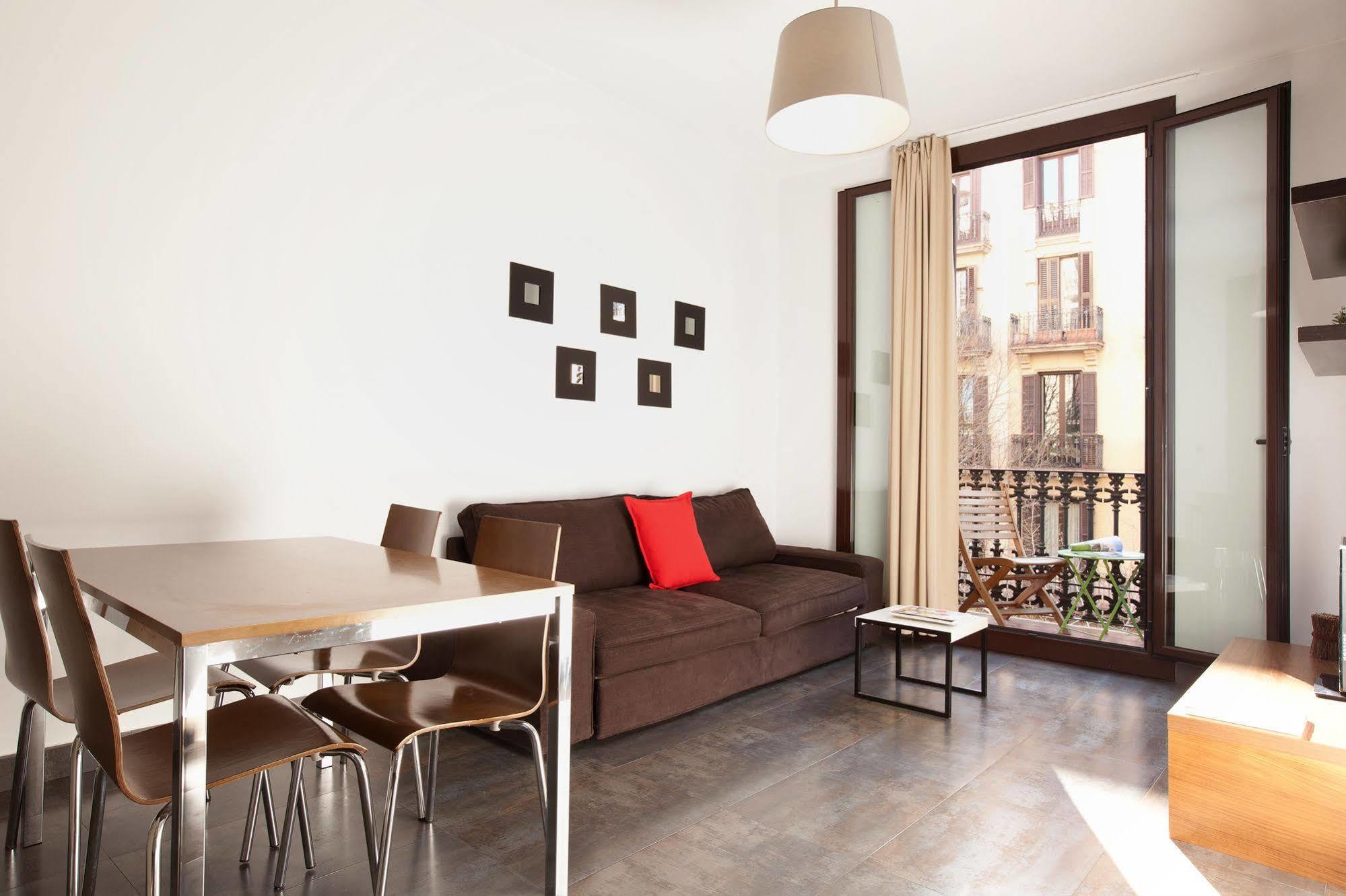 Easy Sleep Gaudi Terrace Apartment Barcelona Luaran gambar