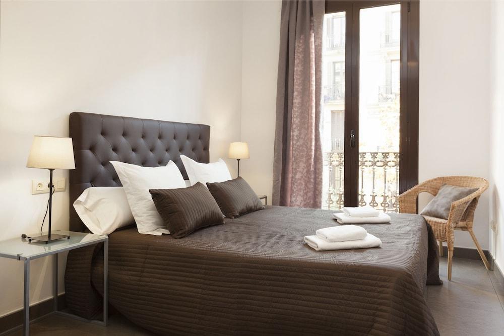 Easy Sleep Gaudi Terrace Apartment Barcelona Luaran gambar