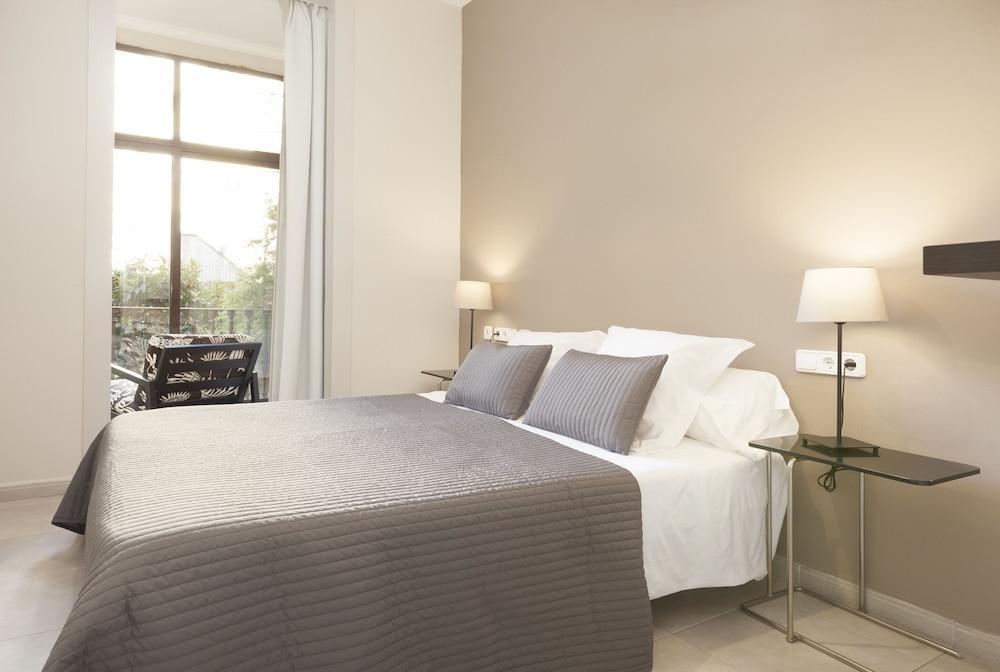 Easy Sleep Gaudi Terrace Apartment Barcelona Luaran gambar