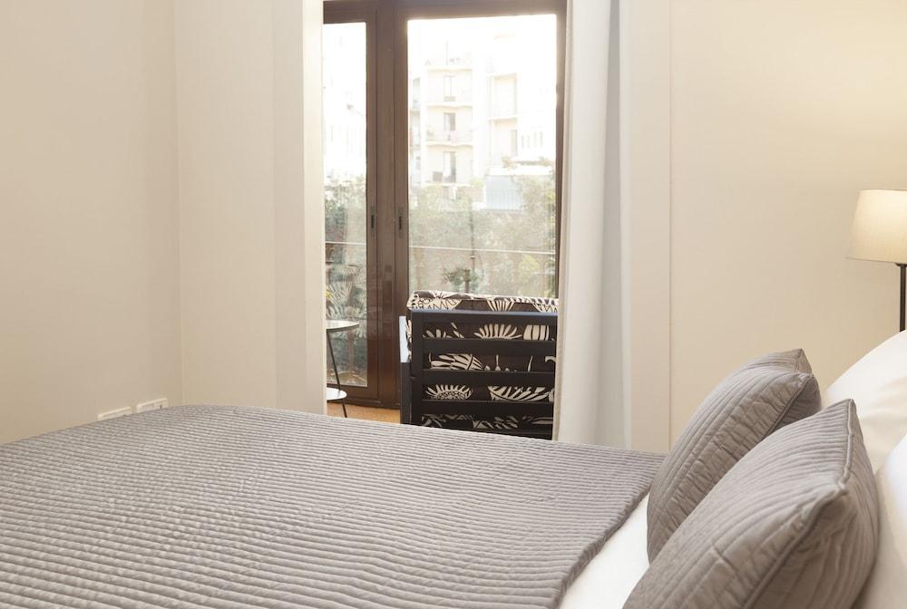 Easy Sleep Gaudi Terrace Apartment Barcelona Luaran gambar
