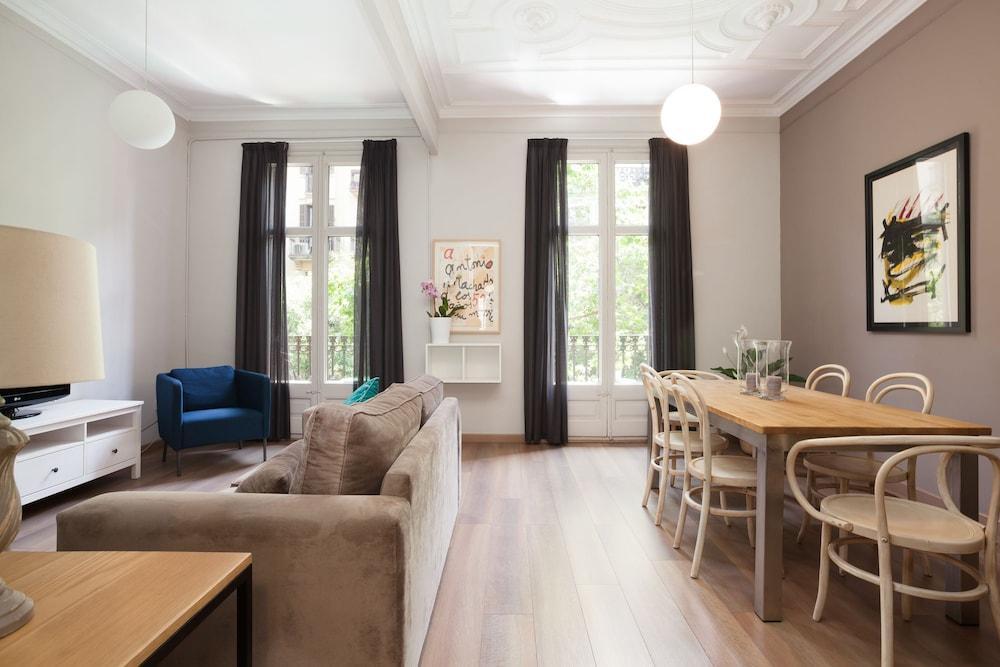 Easy Sleep Gaudi Terrace Apartment Barcelona Luaran gambar
