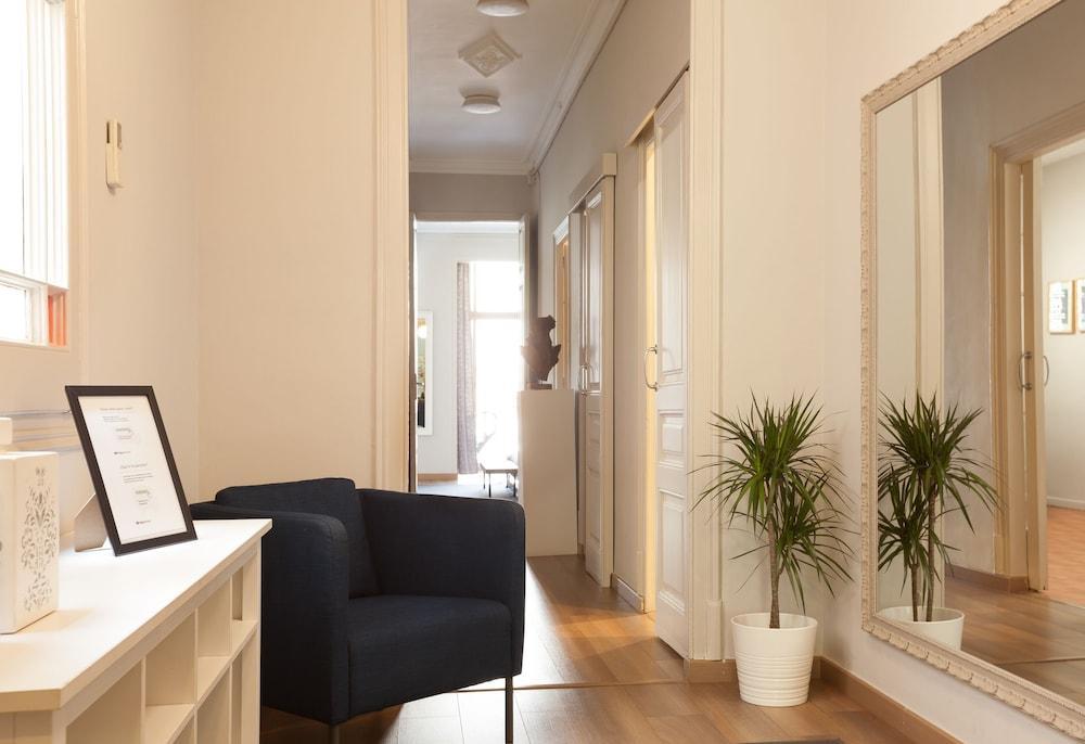 Easy Sleep Gaudi Terrace Apartment Barcelona Luaran gambar